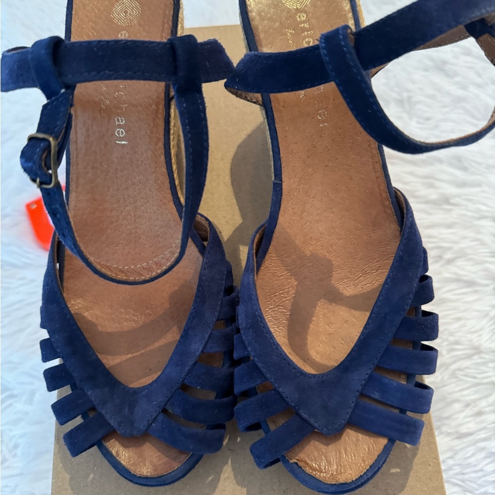 PreOwned Woman’s Eric Michael Sandals Made in Spain